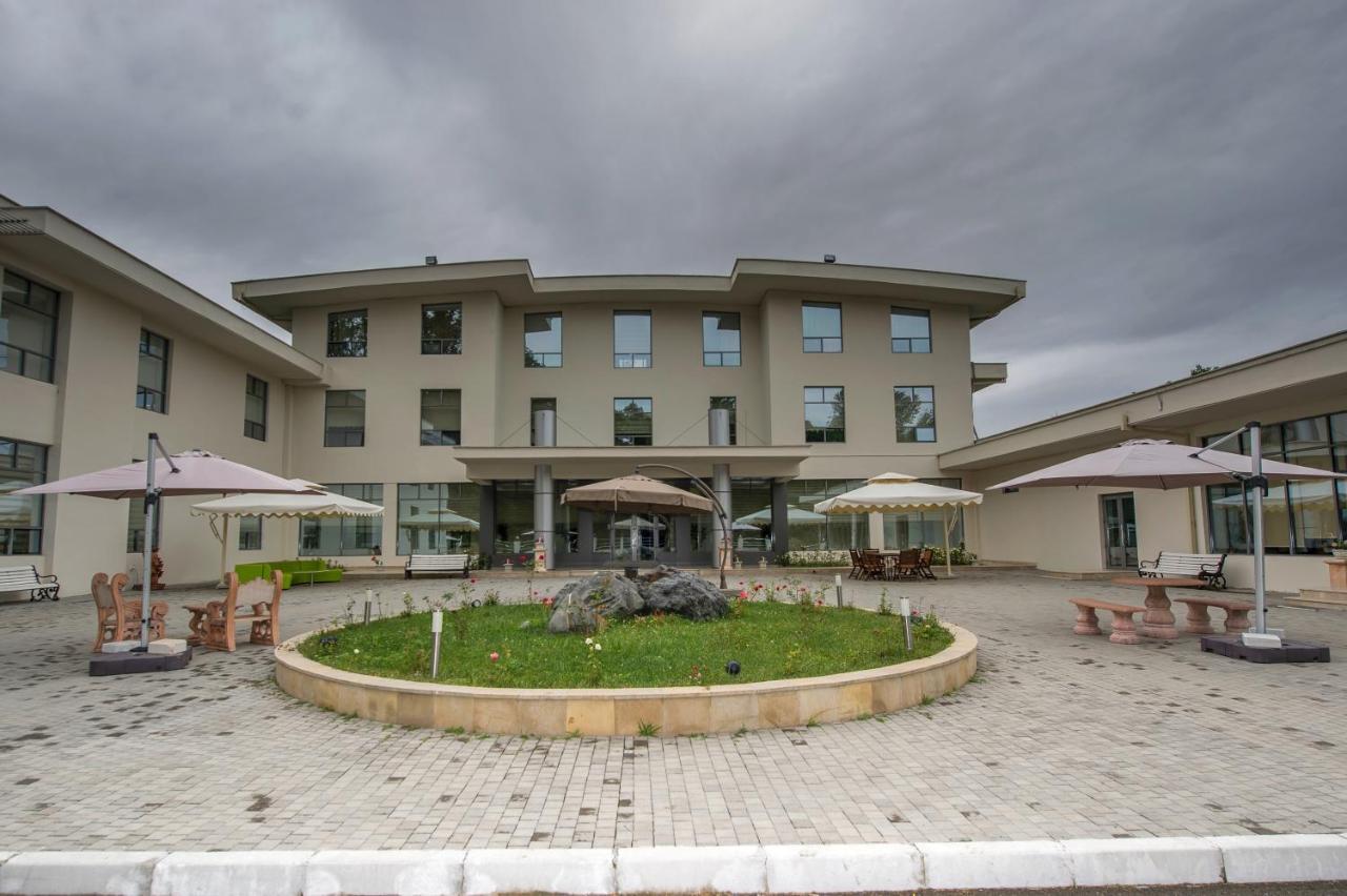 Chukhur Gabala Museum Hotel ภายนอก รูปภาพ