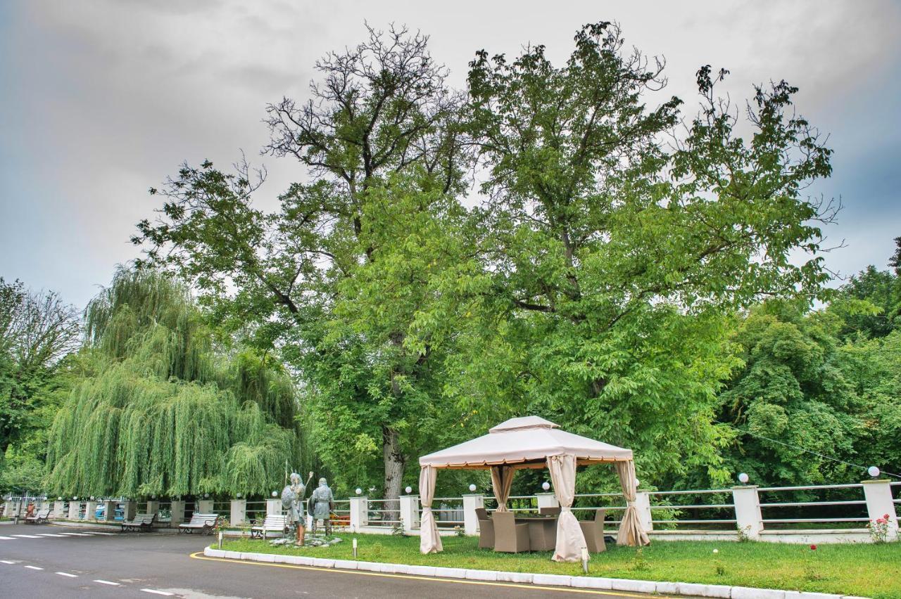 Chukhur Gabala Museum Hotel ภายนอก รูปภาพ